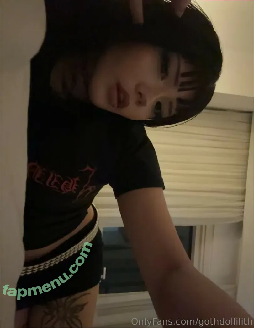 gothdollilith nude photo #0005 (roselilithh)