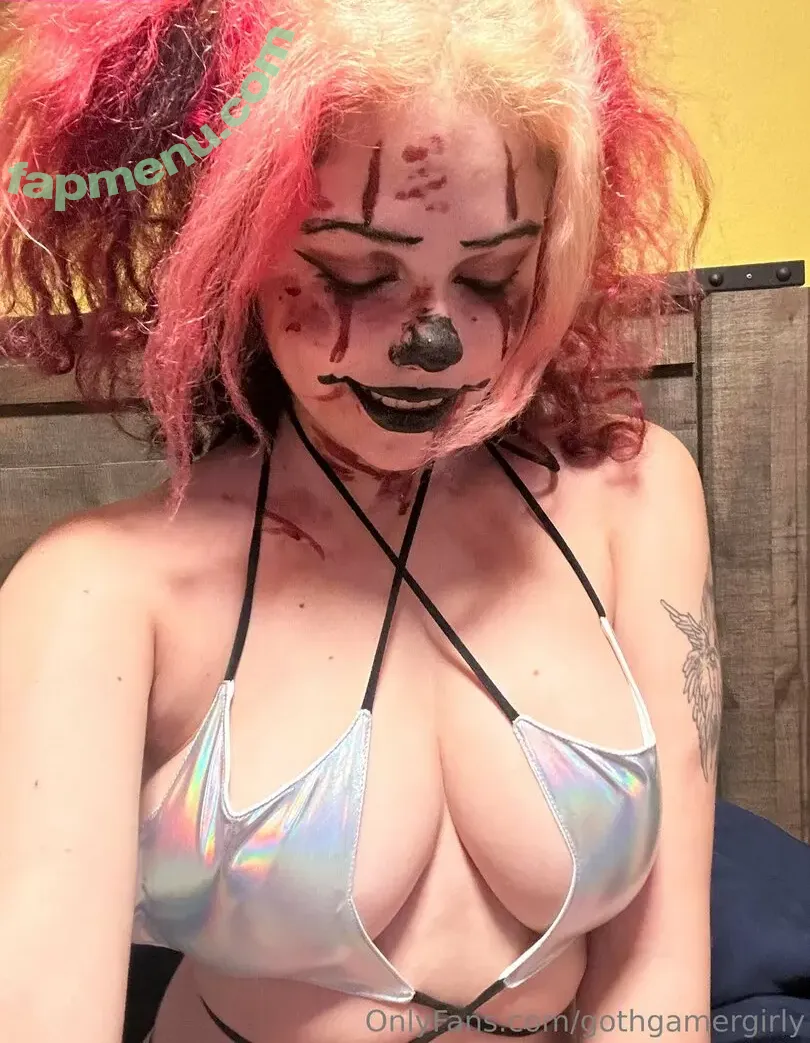 gothgamergirly nude photo #0030 (gothgirlgaming)