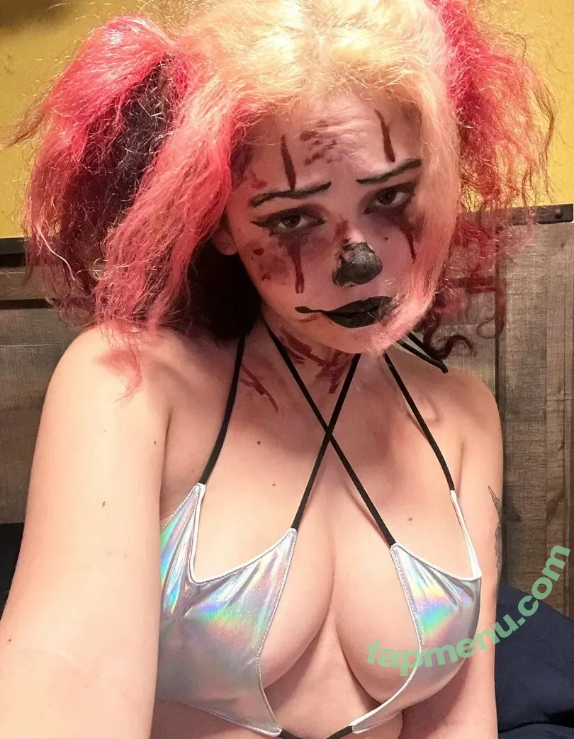 gothgamergirly nude photo #0033 (gothgirlgaming)