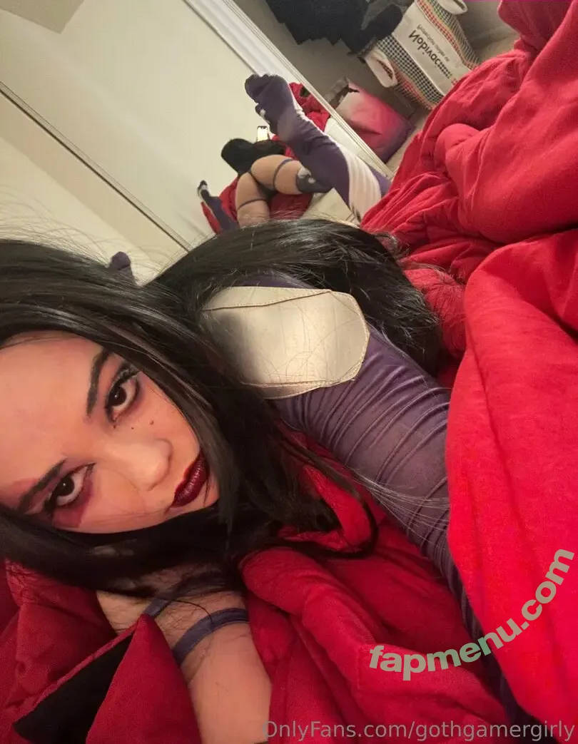 gothgamergirly nude photo #0173 (gothgirlgaming)