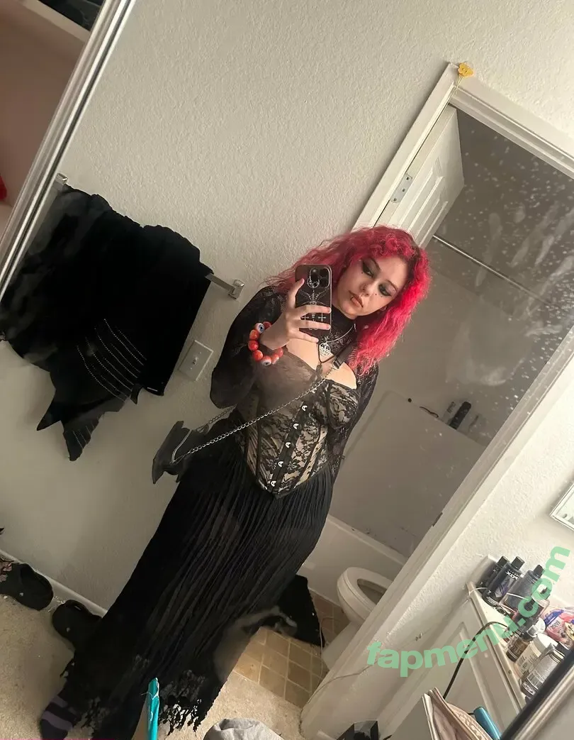 gothgamergirly nude photo #0374 (thegothmuse)