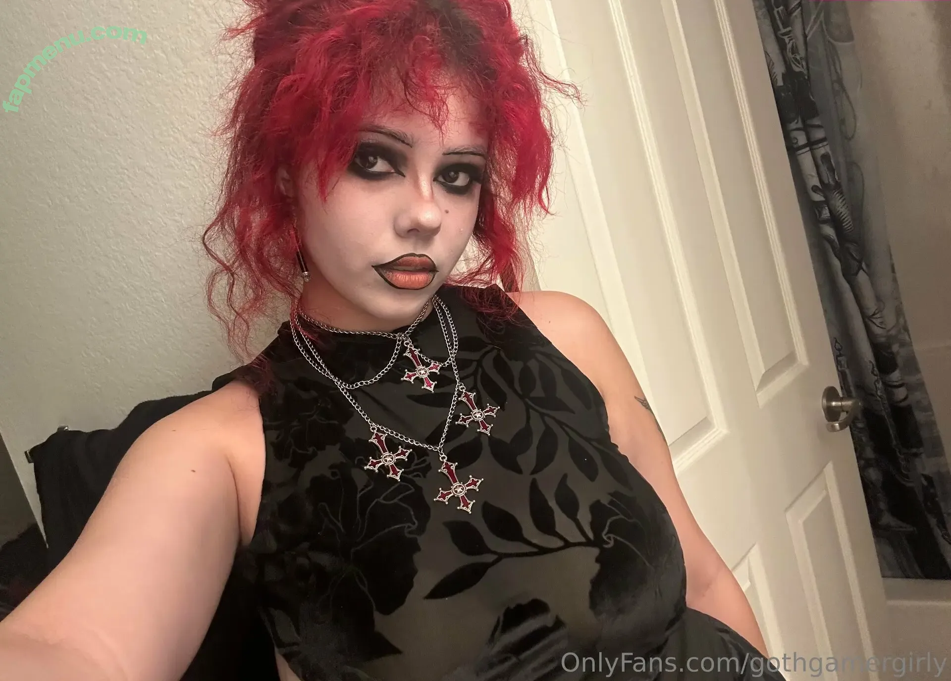gothgamergirly nude photo #0376 (thegothmuse)