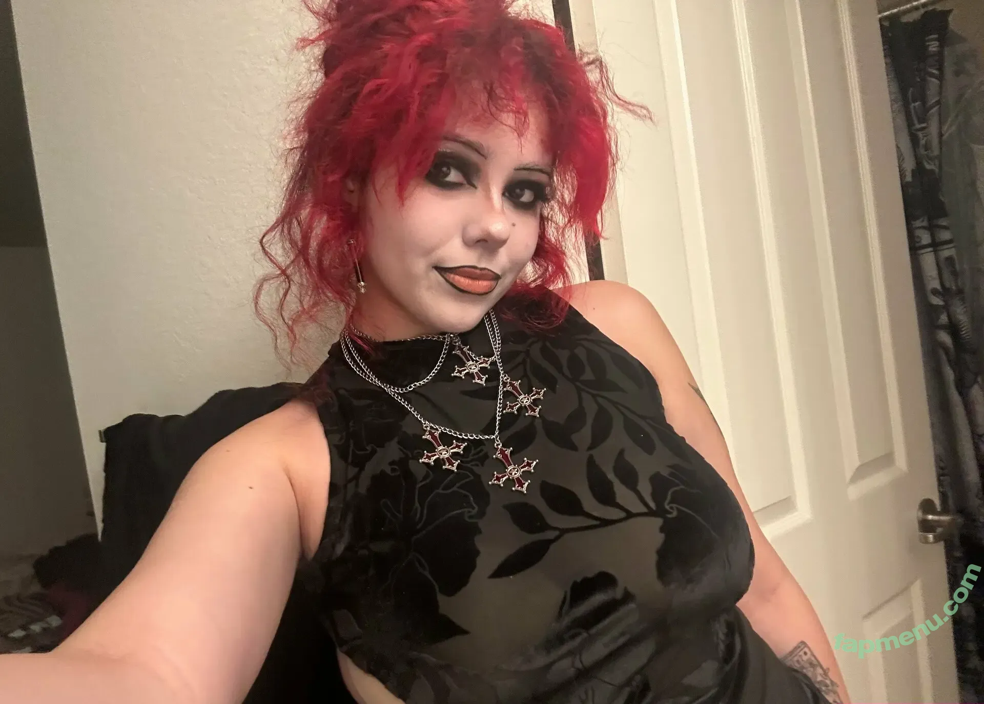 gothgamergirly nude photo #0377 (thegothmuse)