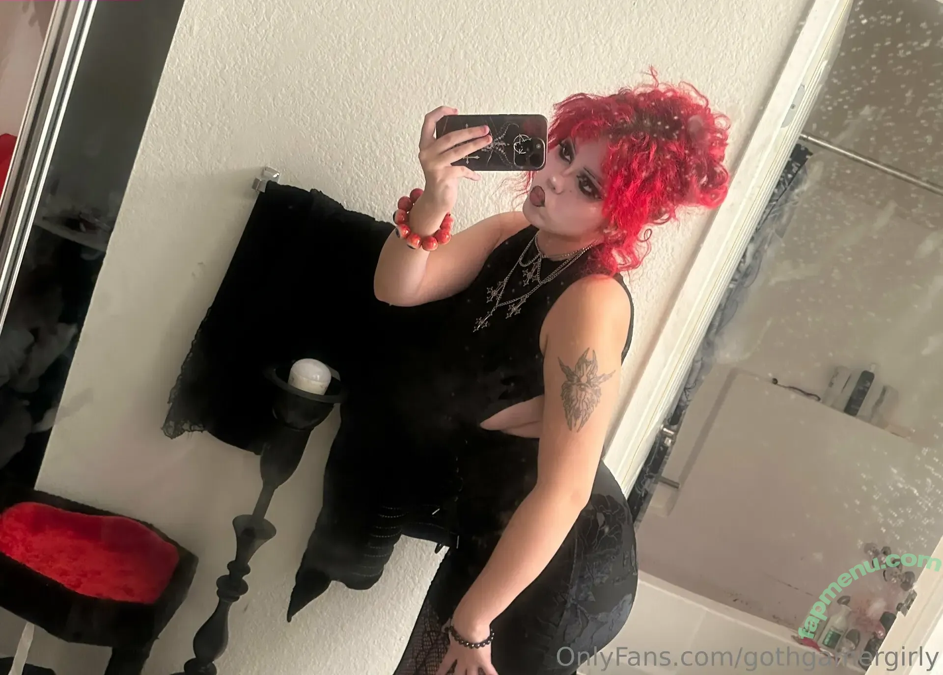 gothgamergirly nude photo #0378 (thegothmuse)