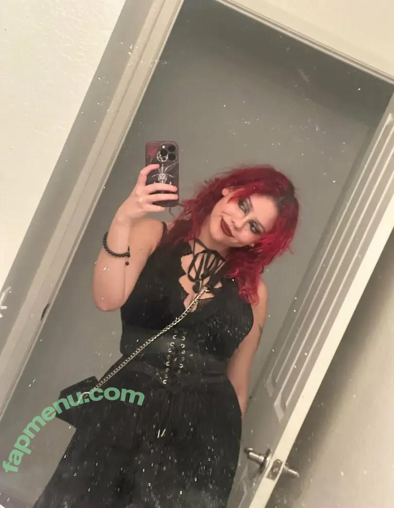 gothgamergirly nude photo #0393 (thegothmuse)