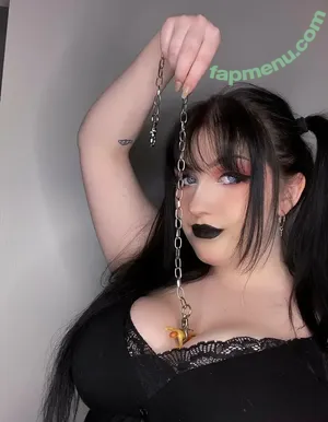 gothgiant / goth__egg nude photo #0045