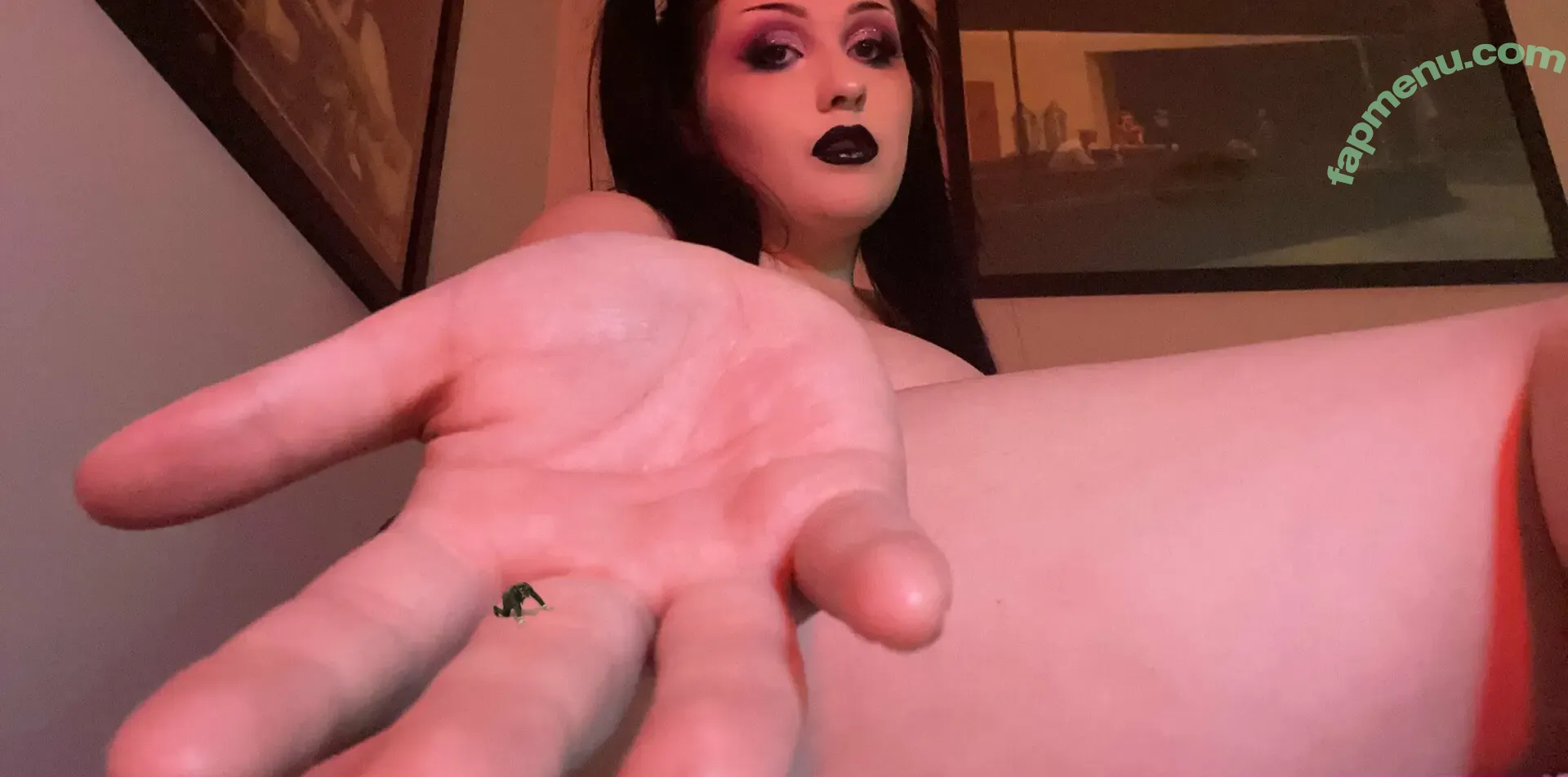 gothgiant nude photo #0036 (goth__egg)