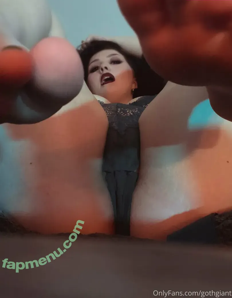 gothgiant nude photo #0040 (goth__egg)