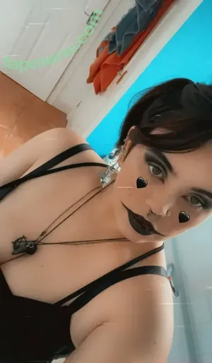gothic_bi_baby / Little_gothic_sub nude photo #0014