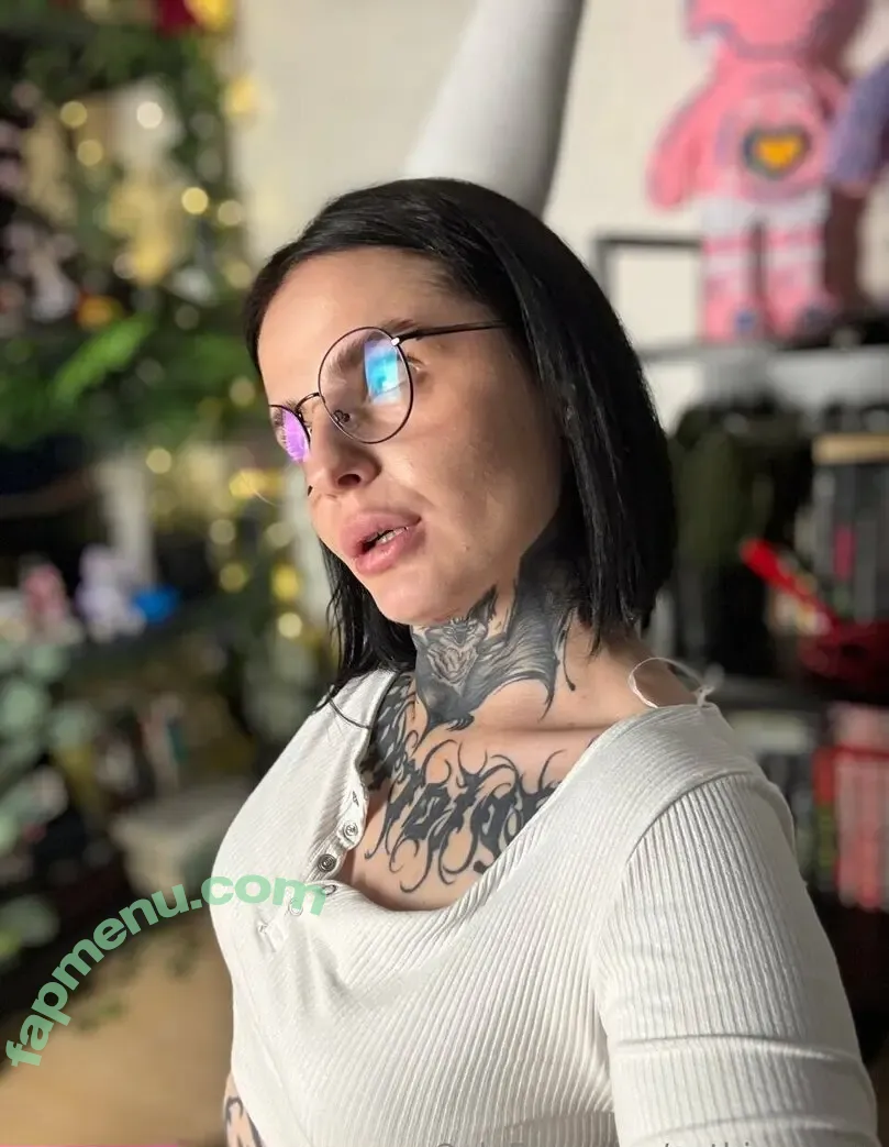 gothic_nymp nude photo #0082 (gothicnymp)