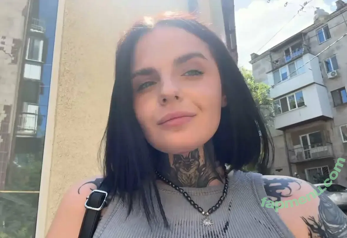 gothic_nymp nude photo #0102 (gothicnymp)