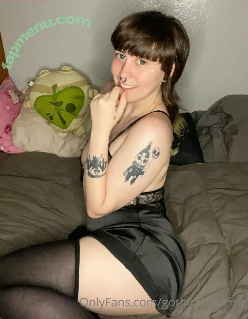 gothiccbabifree nude photo #0013 (the_gothiccbabee)