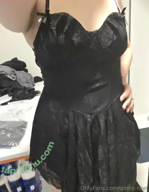 Gothiccbat / gothic.batt nude photo #0012