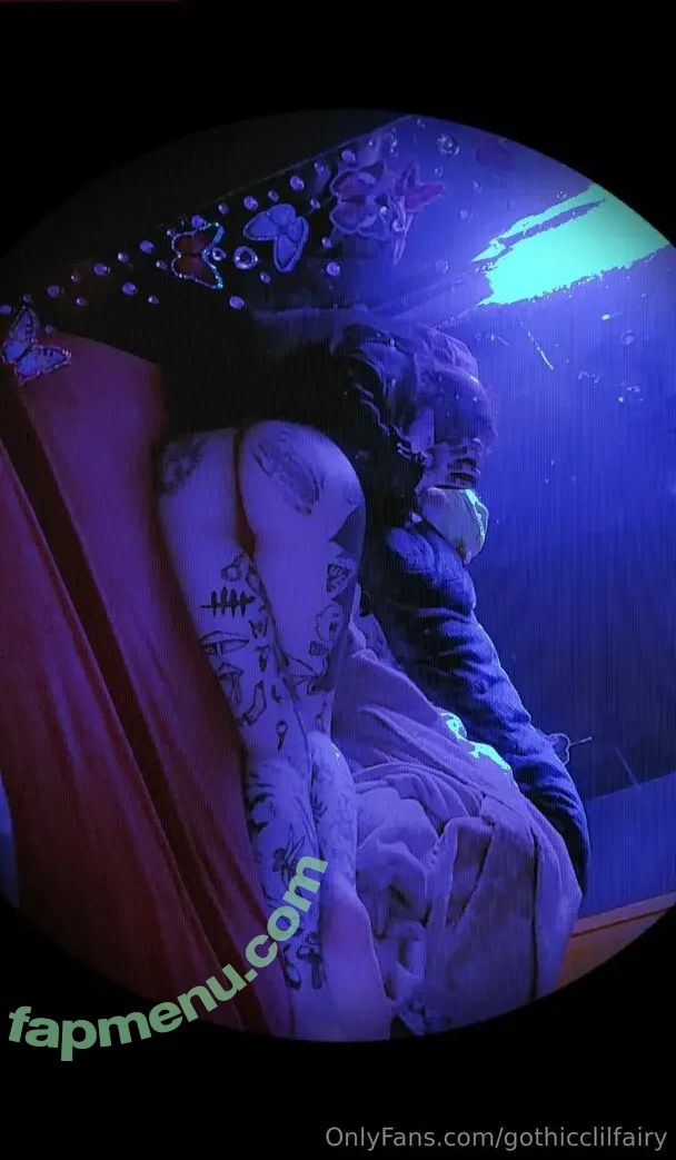 gothicclilfairy nude photo #0008 (gothicclilfairy)