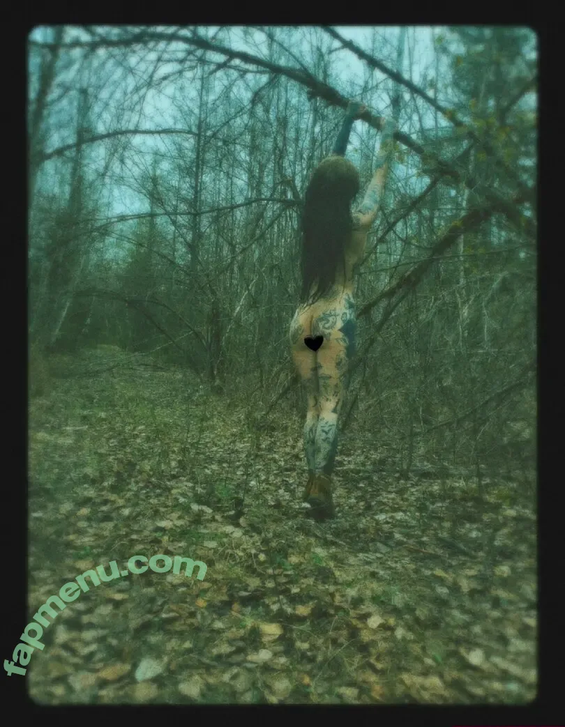 gothicclilfairy nude photo #0023 (gothicclilfairy)