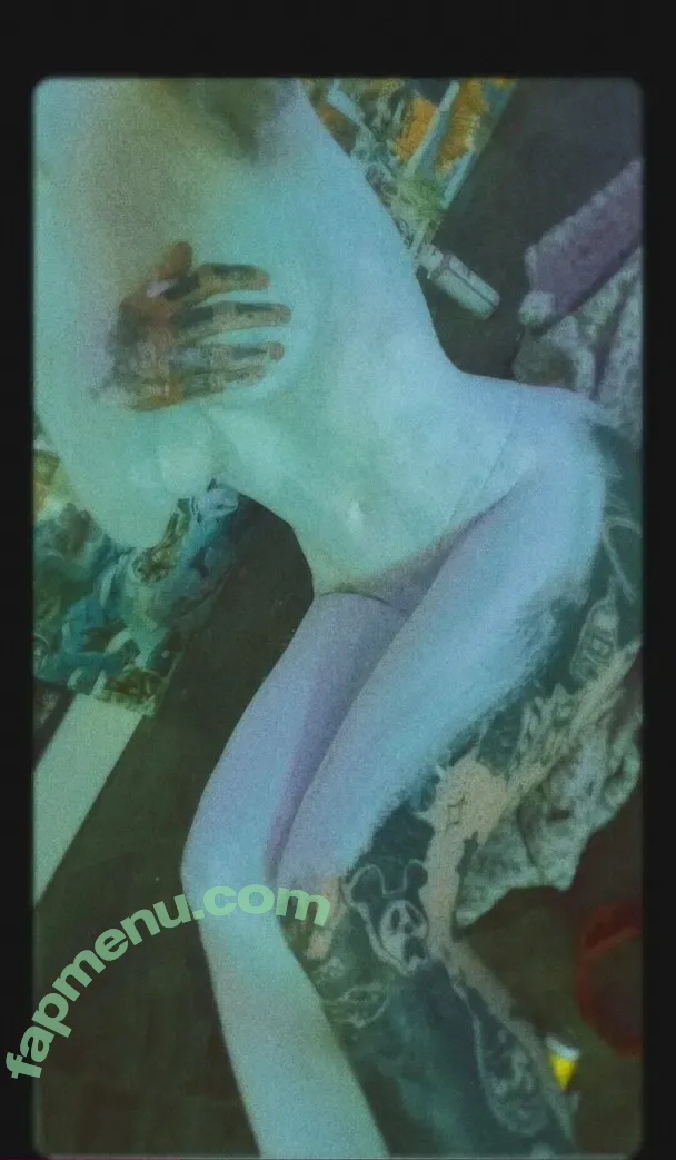 gothicclilfairy nude photo #0031 (gothicclilfairy)