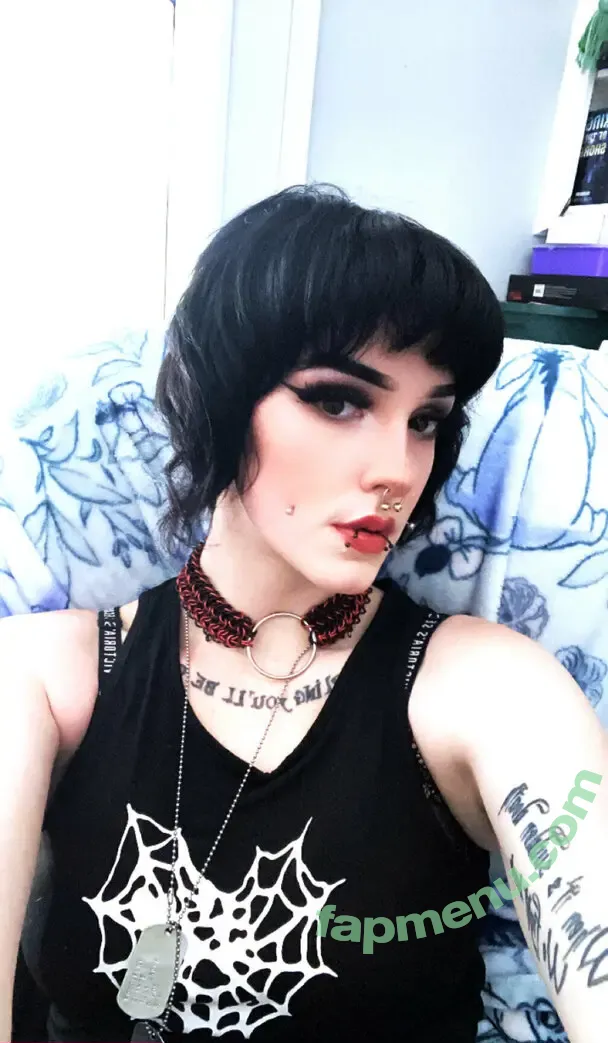gothicmomma nude photo #0156 (gothicmomma)
