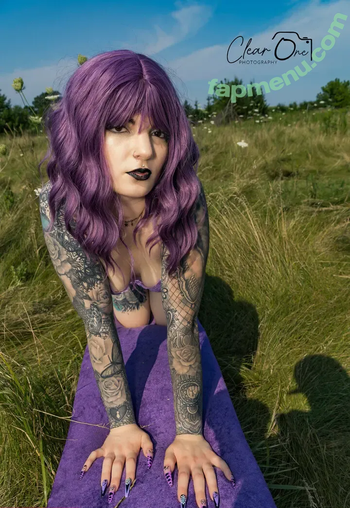 gothicrose5599 nude photo #0003 (vesmedinia)