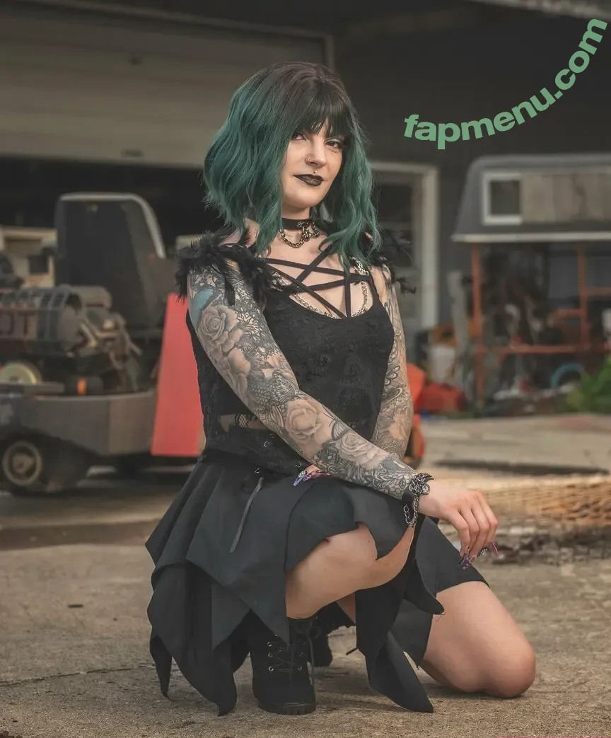 gothicrose99 nude photo #0019 (gothicrose99)