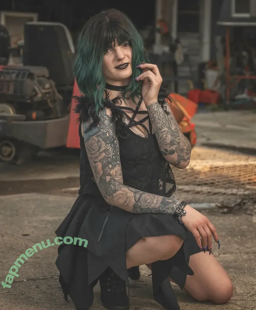 gothicrose99 nude photo #0020 (gothicrose99)