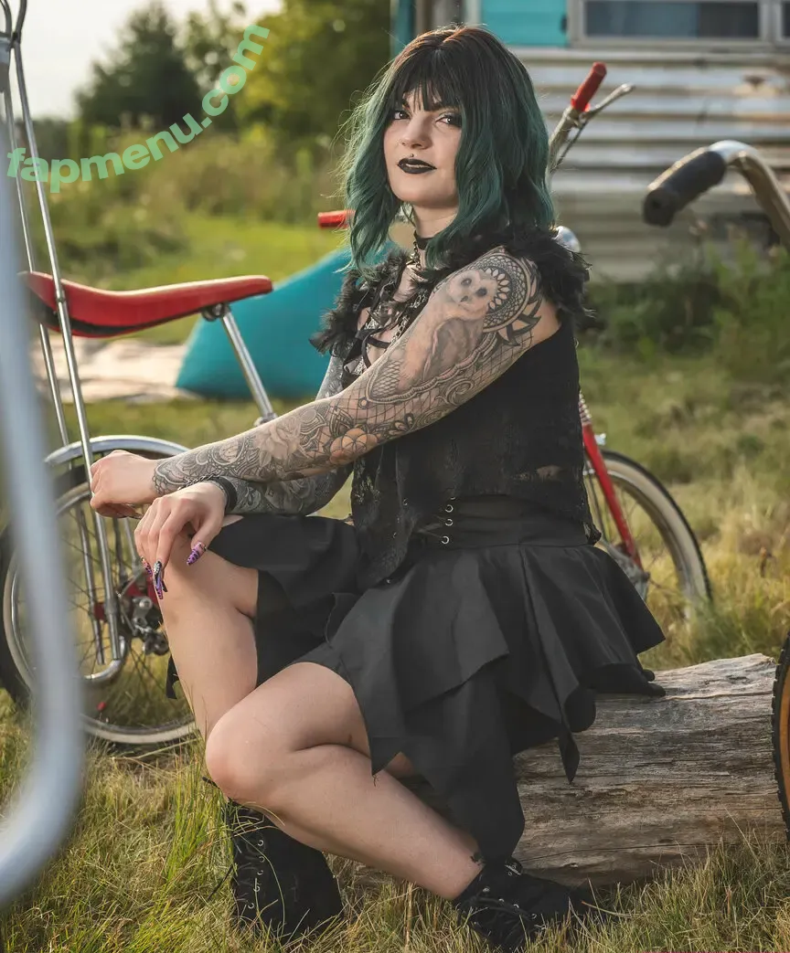gothicrose99 nude photo #0022 (gothicrose99)
