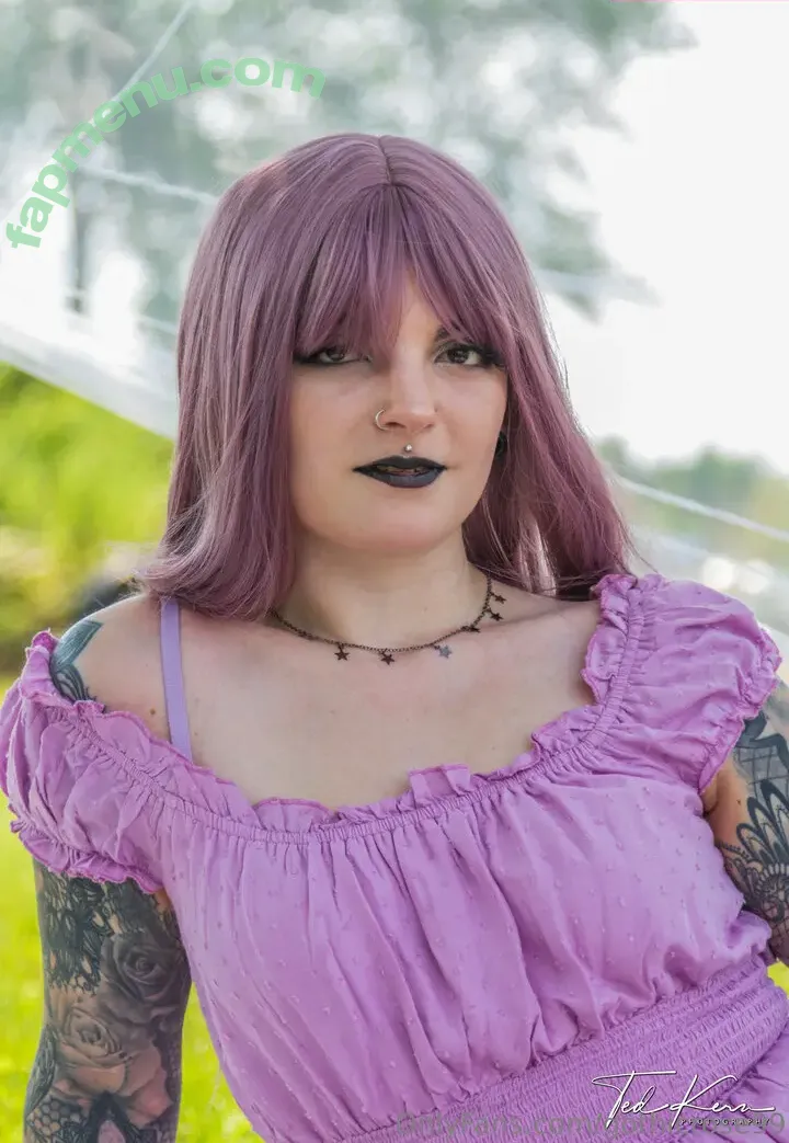 gothicrose99 nude photo #0036 (gothicrose99)