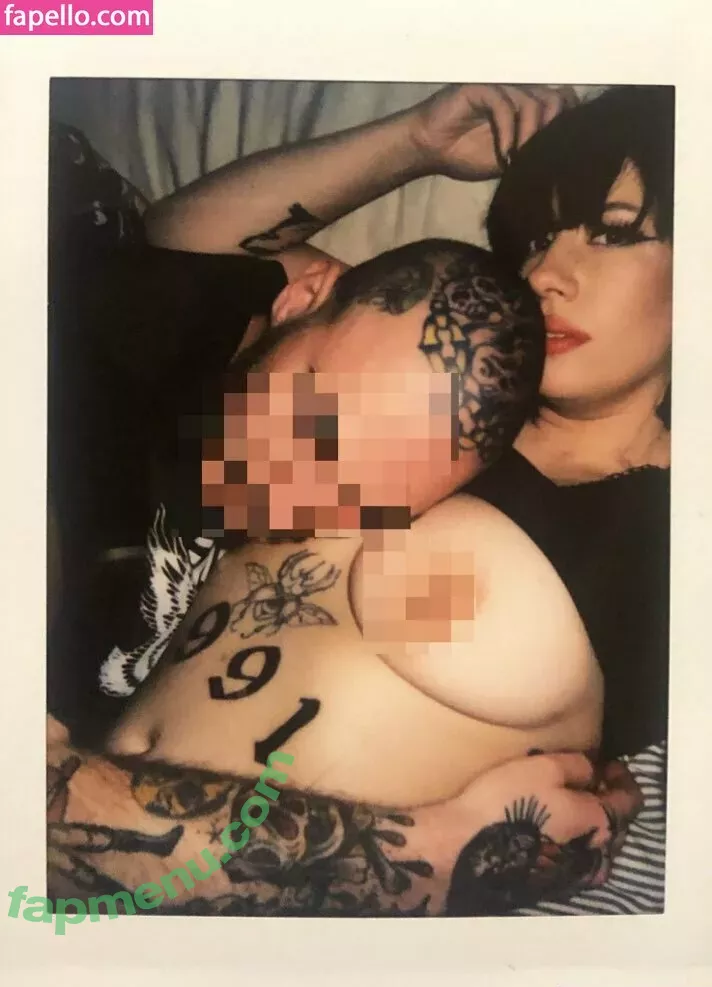 gothkaren nude photo #0005 (KarenIsGoth / VaporCult)