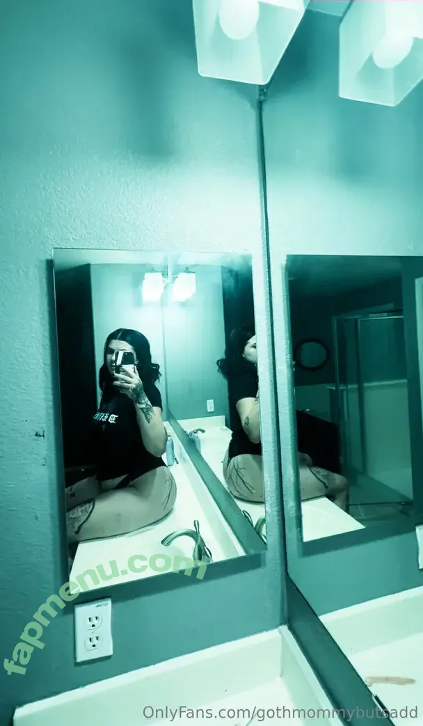 gothmommybutsadd nude photo #0020 (gothmommybutsadd)