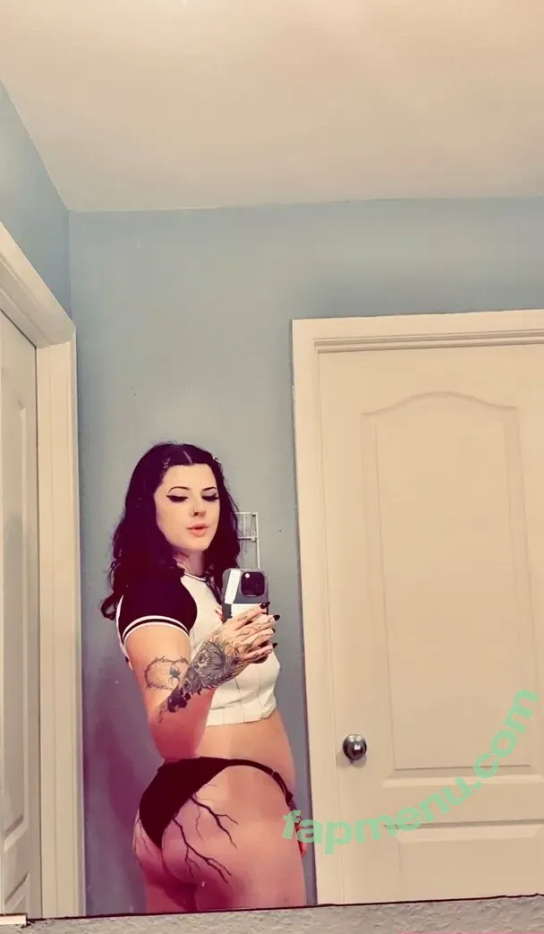 gothmommybutsadd nude photo #0024 (gothmommybutsadd)