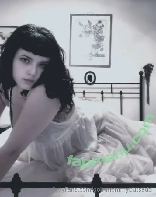 gothmommybutsadd nude photo #0048 (gothmommybutsadd)