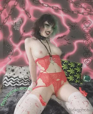 Gothmonke / Nekophobia nude photo #0030