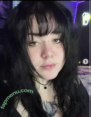 Gothxparadoxxx / clowng0re / gothxparadox nude photo #0001
