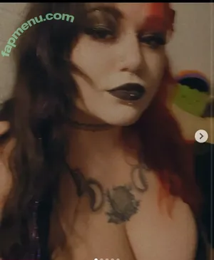 Gothxparadoxxx / clowng0re / gothxparadox nude photo #0005