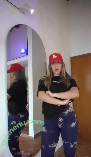 gqueenofficial /  / Geraldine Rosales / gqueenofficiall nude photo #0096