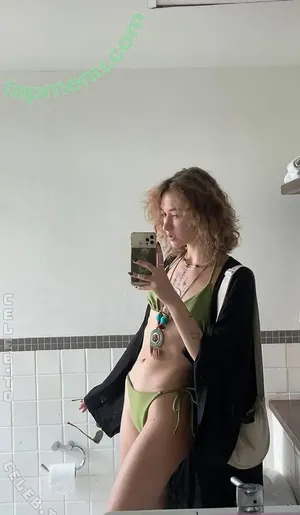 Grace / 88grace0114 / darlingrl / piscesxcherry nude photo #0349