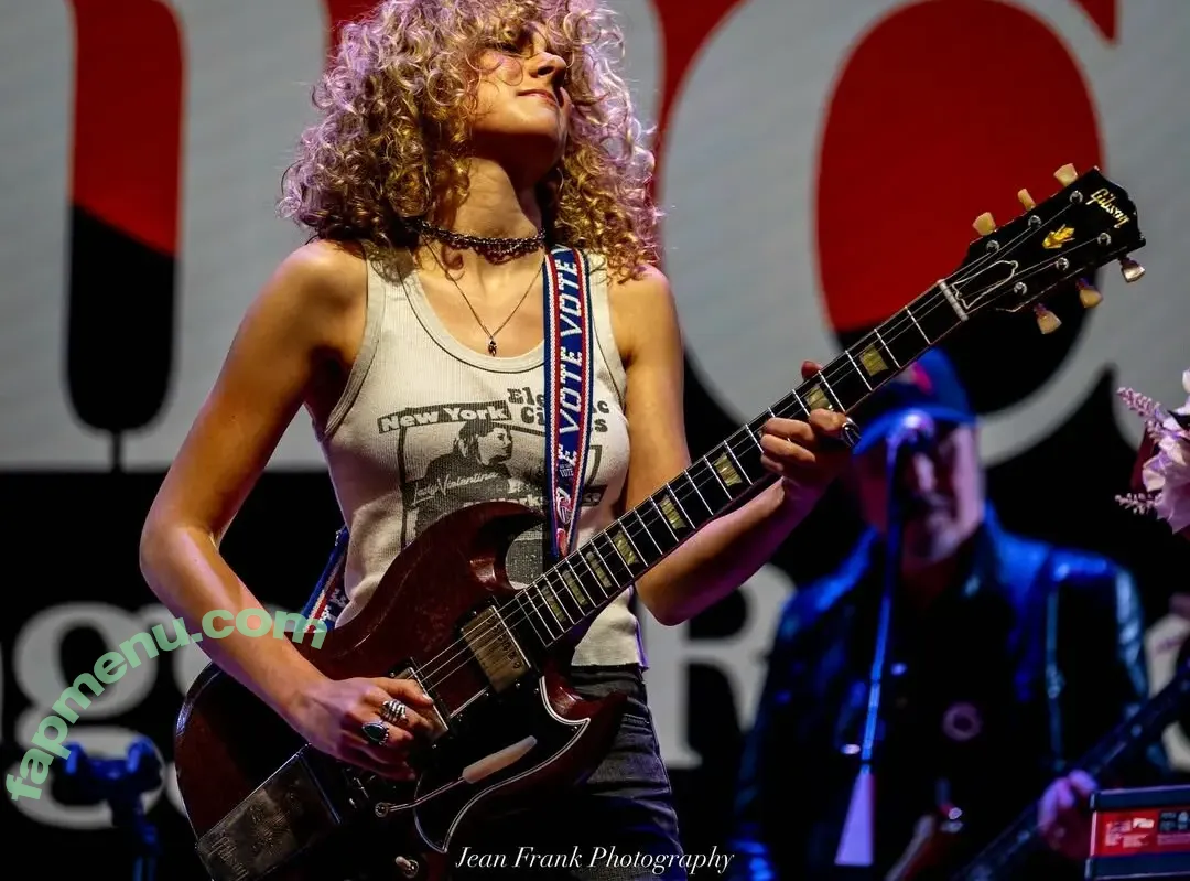 Grace Bowers nude photo #0039 (grace__bowers)