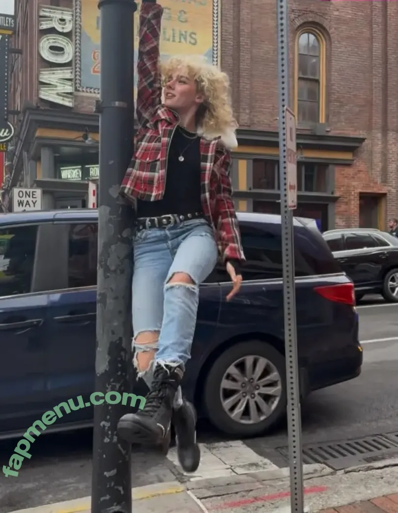 Grace Bowers nude photo #0042 (grace__bowers)