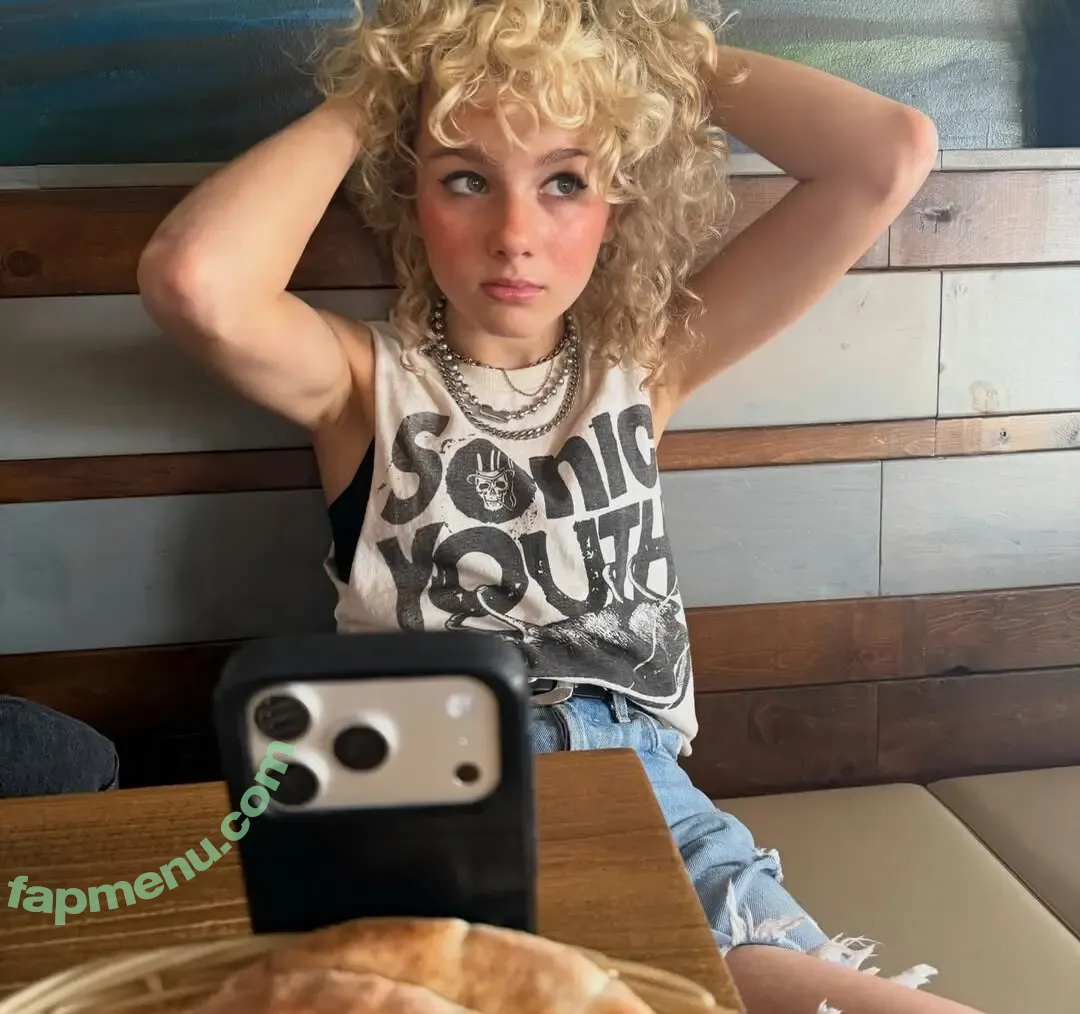 Grace Bowers nude photo #0056 (grace__bowers)