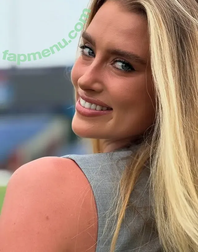 Grace Hayden nude photo #0008 (grace.hayden_)