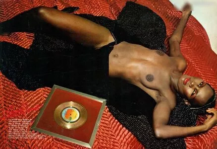 Grace Jones / gracejonesofficial / u140728318 nude photo #0016