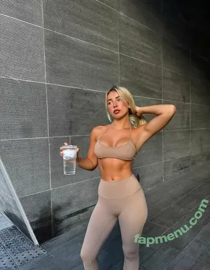 Grace Quigley / gracequigleyyy nude photo #0062