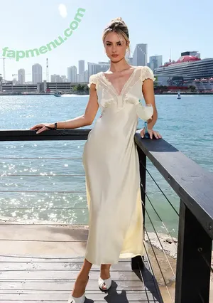 Grace Van Patten / gracevanpatten nude photo #0067