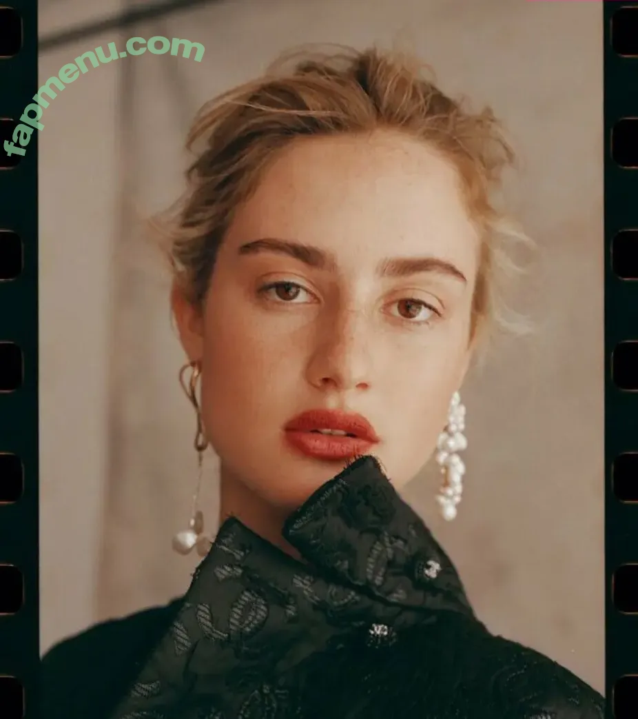 Grace Van Patten nude photo #0068 (gracevanpatten)