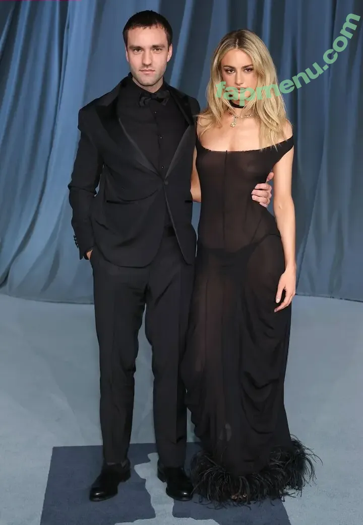 Grace Van Patten nude photo #0076 (gracevanpatten)