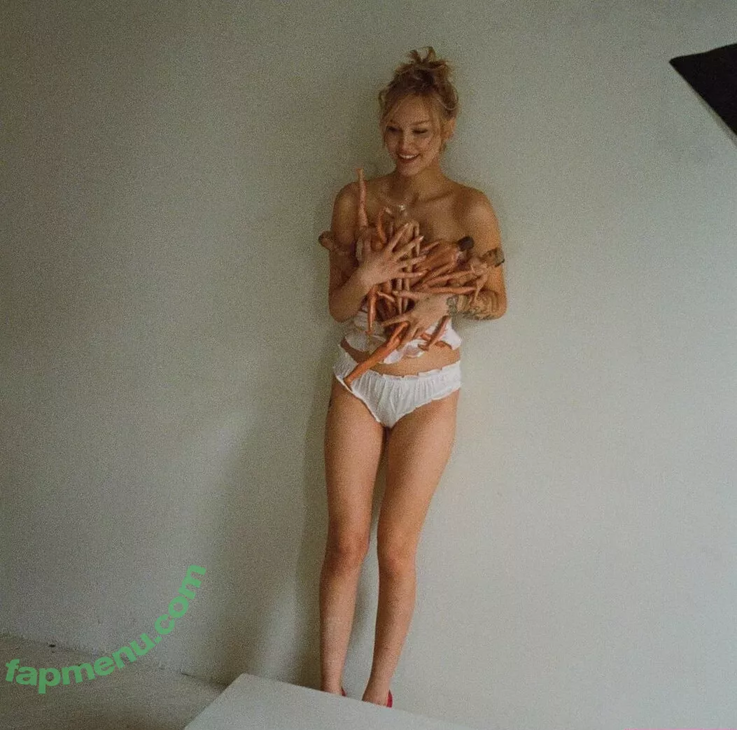 Grace VanderWaal nude photo #0028 (gracevanderwaal)