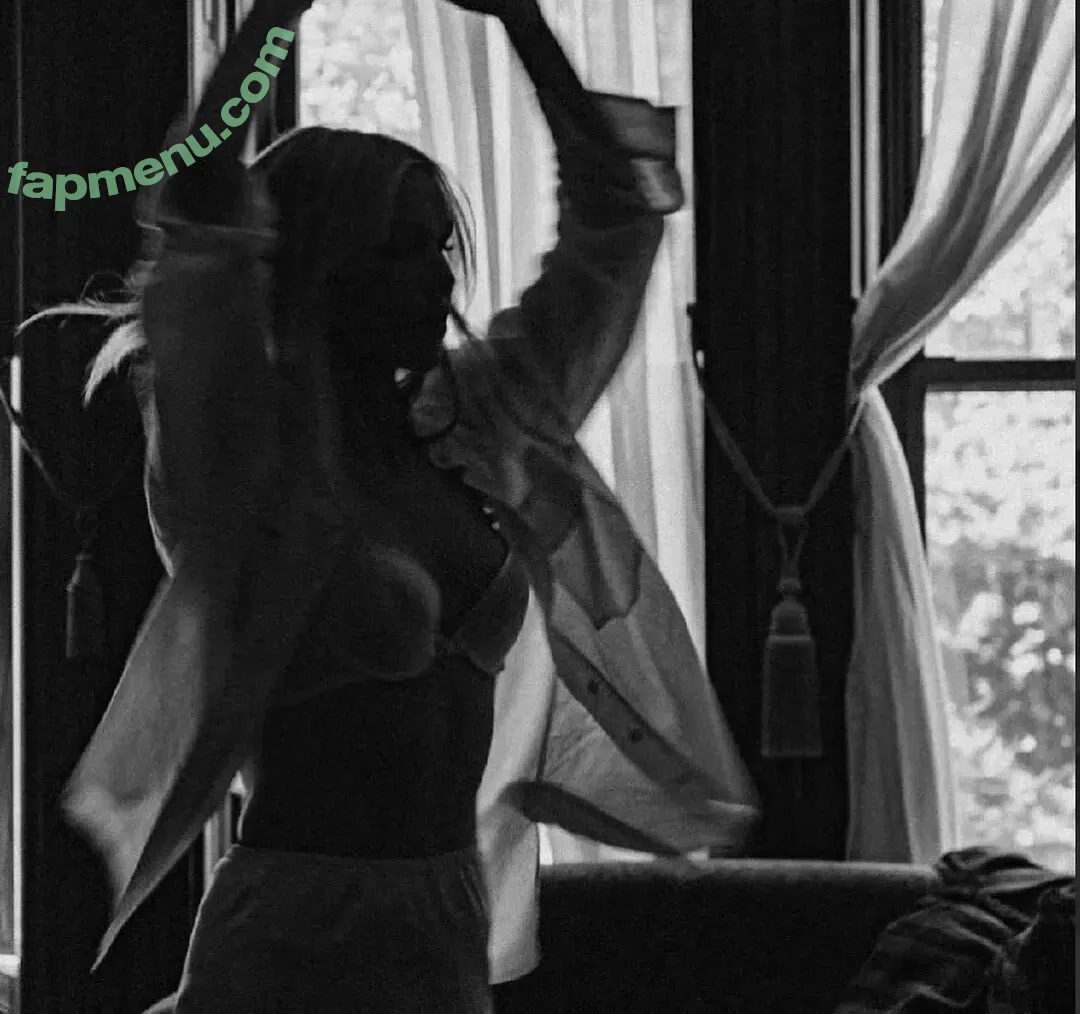 Grace VanderWaal nude photo #0244 (gracevanderwaal)