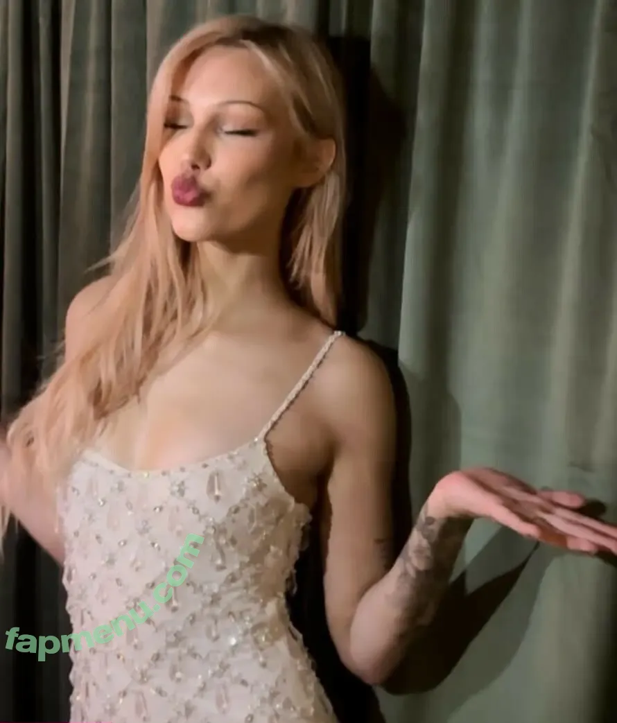 Grace VanderWaal nude photo #0252 (gracevanderwaal)