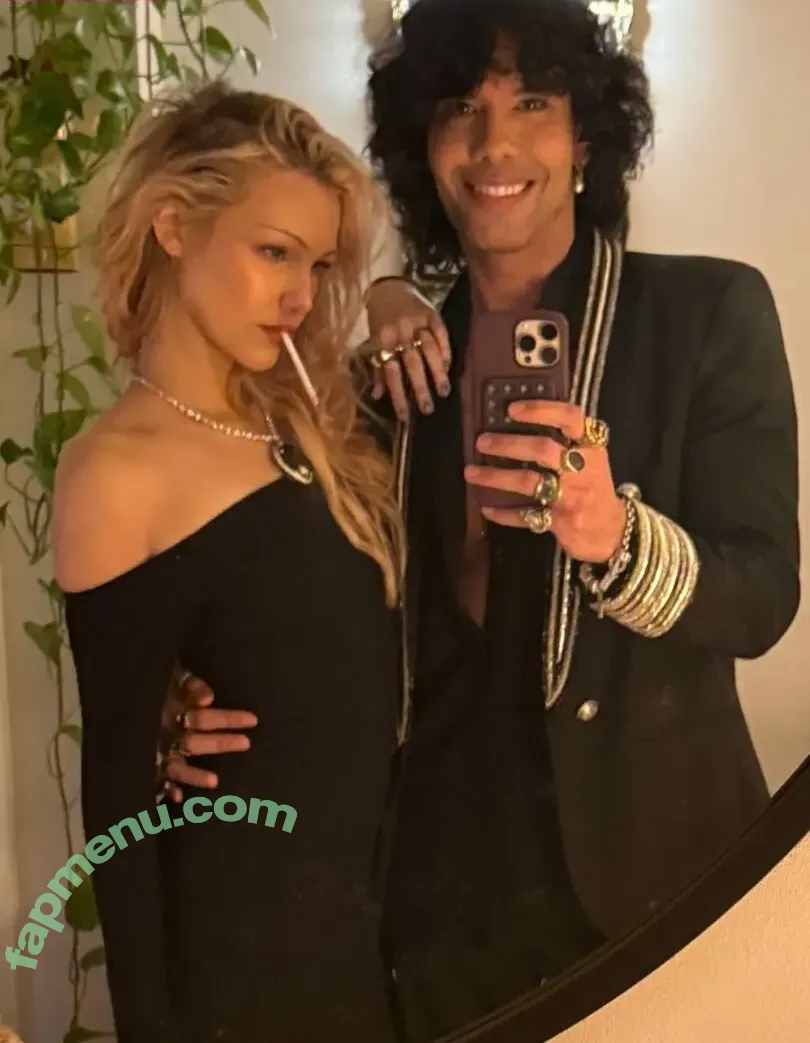 Grace VanderWaal nude photo #0256 (gracevanderwaal)