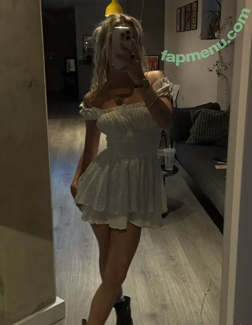 graceleex nude photo #0020 (graceleefornyc)