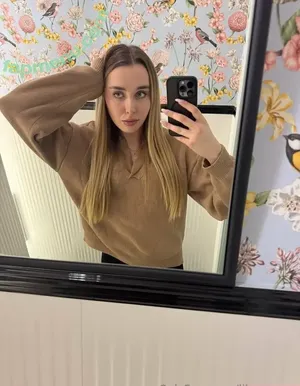 graceli / gracedli nude photo #0011